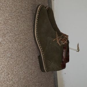 Kenneth Cole Chukka Boots